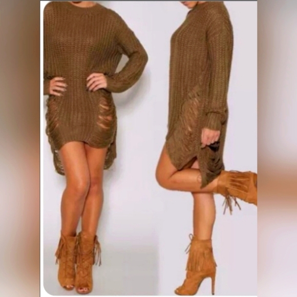 Caren Sport Sweaters - Ripped long,oversized sweater